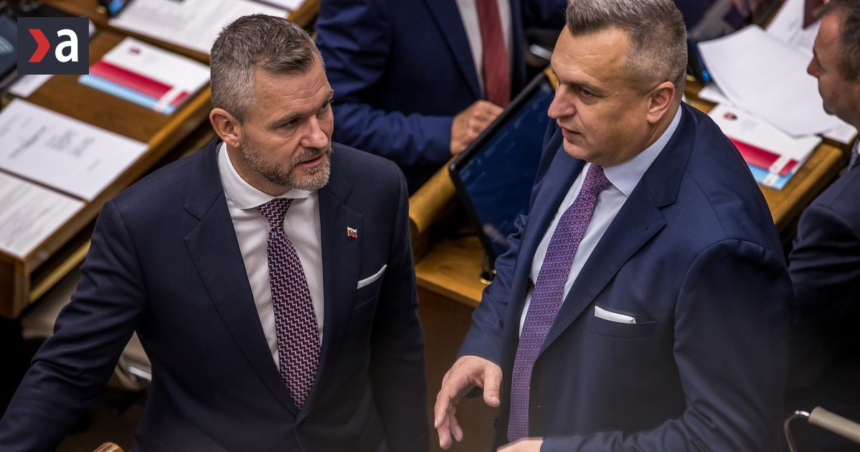 Andrej Danko citi ze moze len cistit topanky premierovi a prezidentovi