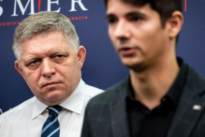 Robert Fico prijal posilu do timu jeho poradca spochybnuje holokaust