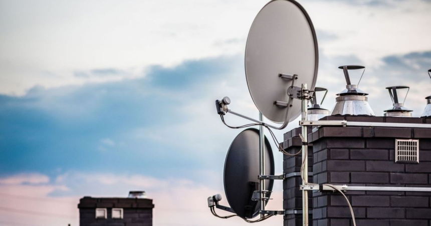 Treba preladit dve zname stanice Znama TV sluzba meni ich prijem