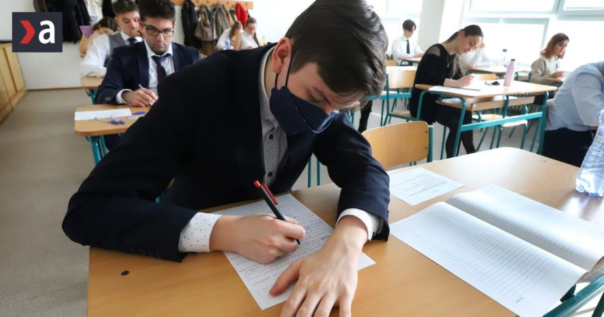 Utek mozgov zo Slovenska pokracuje Tieto grafy nevestia nic dobre