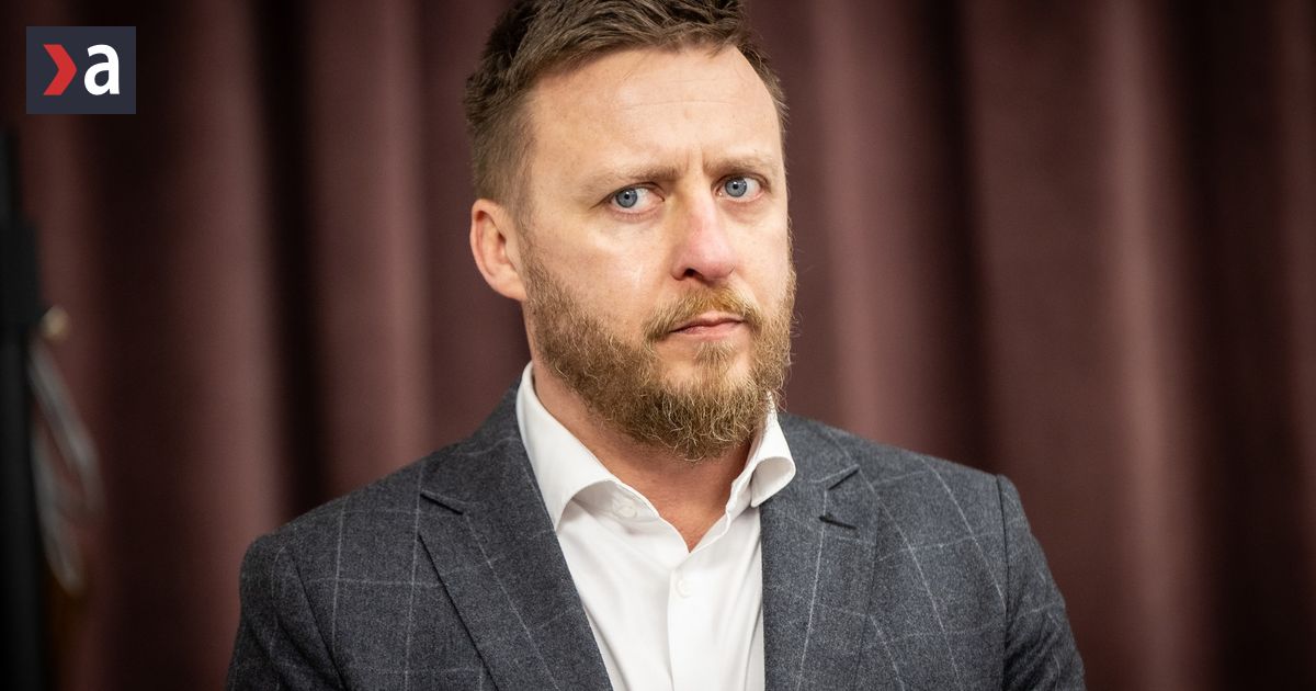 Analyzu vakcin od SAV studuju aj policajti