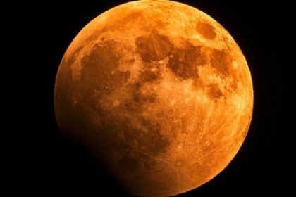 Co treba vediet o nedelnom zatmeni Mesiaca