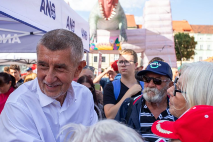 Miliardar alebo laviciar Aky politik je nadejny cesky premier
