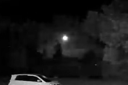 Objavilo sa prve video zostrelenia ruskeho dronu nad Polskom