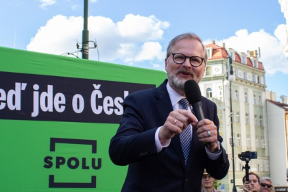 Politici mladym nerozumeju caka ich facka