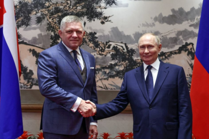 Putin doma zlyhal hlada vitazstva vonku
