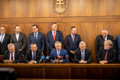 Robert Fico sa v poslednej chvili priznal ze historicku zmenu ustavy nechce