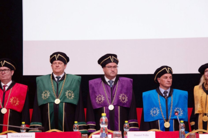 Univerzita Pavla Jozefa Safarika Nove akademicke talare s historickymi odkazmi