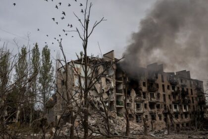 Kriticka situacia v meste ktore napadaju Rusi