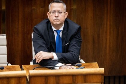 Minister financii Kamenicky dostal spravu z New Yorku
