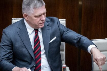 Opozicia sa stale nenaucila to co vedel Fico