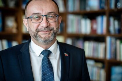 Robert Puci z Hlasu Parlament bude zasadat menej zamestnanci budu mat cas na rodiny politici na kampan