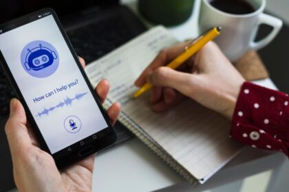 Spehovaci Chat Control sa odklada Europoslanci chcu bojovat proti pedofilom inak