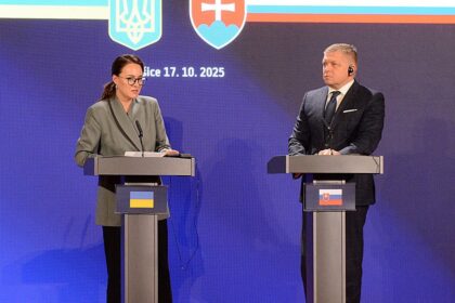 Susedia si musia pomahat povedal Robert Fico