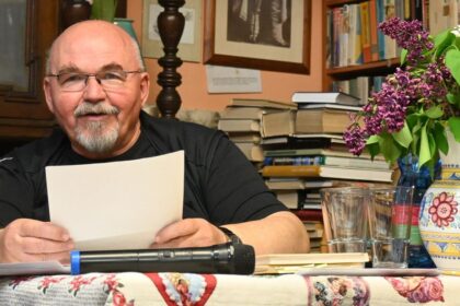 Dobra sprava pre svet Ludia stale citaju knihy