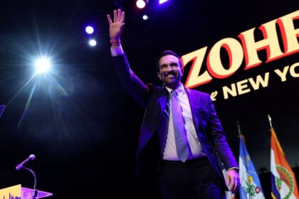 Newyorske prekvapenie Novym starostom je socialista z Ugandy