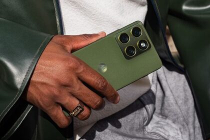 Novy rekord Operator zacal ponukat pat zariadeni k pausalu
