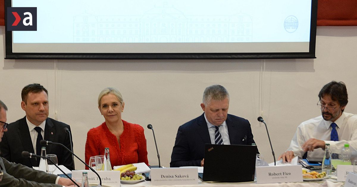 Vlada rokuje v obci Vysny Orlik s 384 obyvatelmi