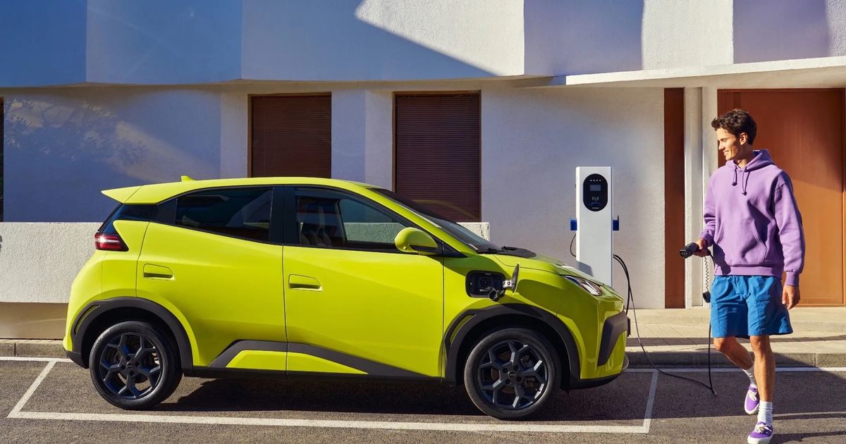 Cinania predstavili nove auto BYD zacina predaj maleho elektrickeho modelu za 20 tisic eur