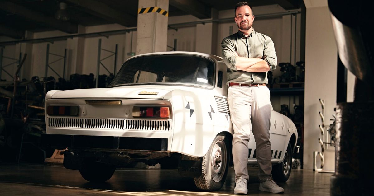 Ikonicka Skoda 100 pre novu eru Ceska studia ukazuje moderny sedan