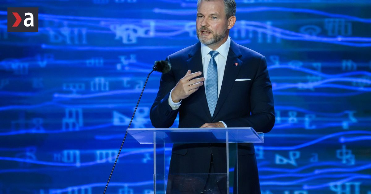 Peter Pellegrini poslal odkaz Dankovi Simeckovi a Sutajovi Estokovi V pripade trestneho zakona sa stale rozhoduje