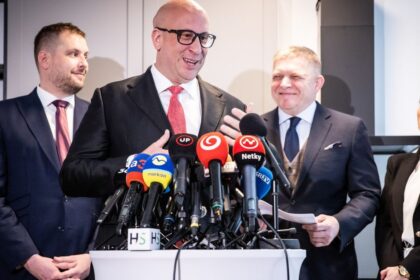 Premier Robert Fico by podporil Jozefa Raza za primatora Bratislavy