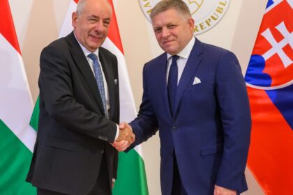 Vlada Roberta Fica posliapala nasu suverenitu