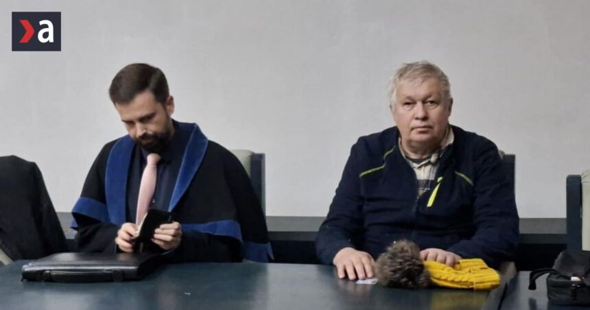 Dochodca znamy ako Modry zajacik pred sudom