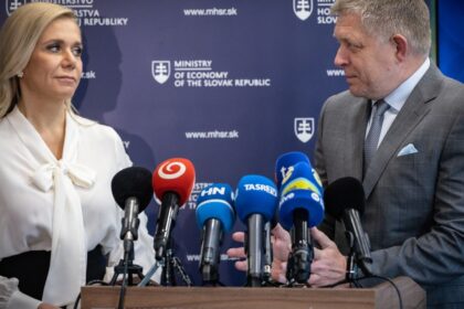 Fico let za Macronom Tmou bude aj jadrov energia ktor u premir sbil Amerianom