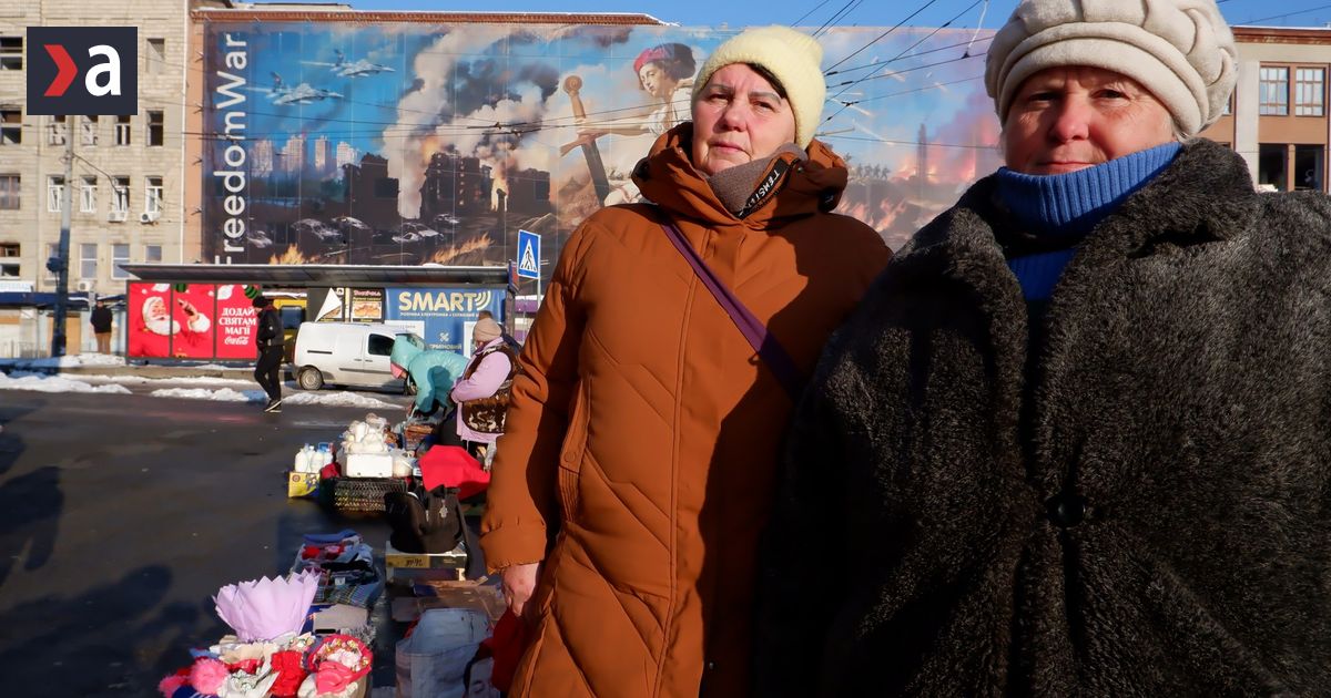 Neporazitelne trhovisko v Kyjeve Hreje nas laska a horuca krv znie aj v treskucich mrazoch ktore bicuju hlavne mesto Ukrajiny