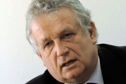 Zomrel popredny vedec Jaromir Pastorek byvaly predseda SAV