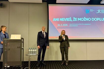 Kym minister Huliak odvolal vedenie Narodnho sportovho centra doslo k zahadnemu presunu marketingovej firmy