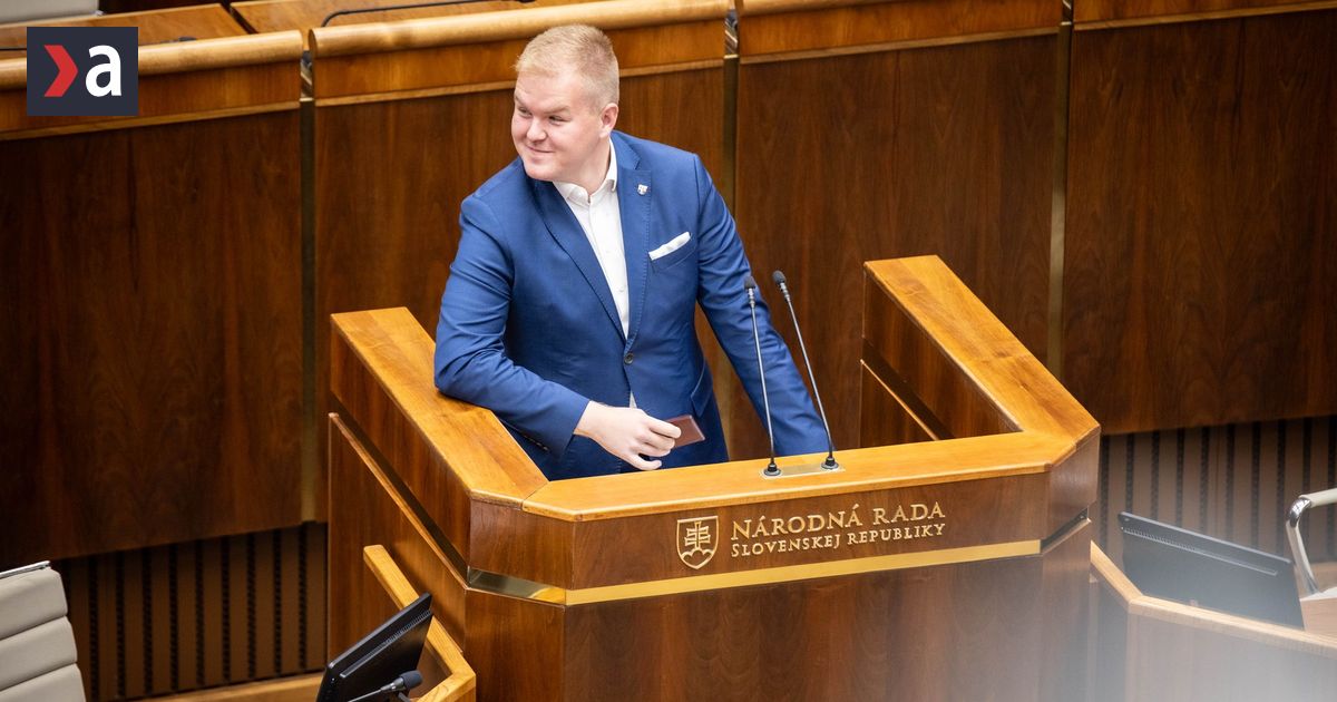 Michal Bartek sa chce zapacit Robertovi Ficovi Jeho nadejou je vsak Lubos Blaha komentar Martina Behula