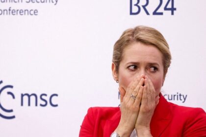 Nebudeme opatrovatelmi vasho upadku povedali Americania v Mnichove Evrope dali prisne ultimatum