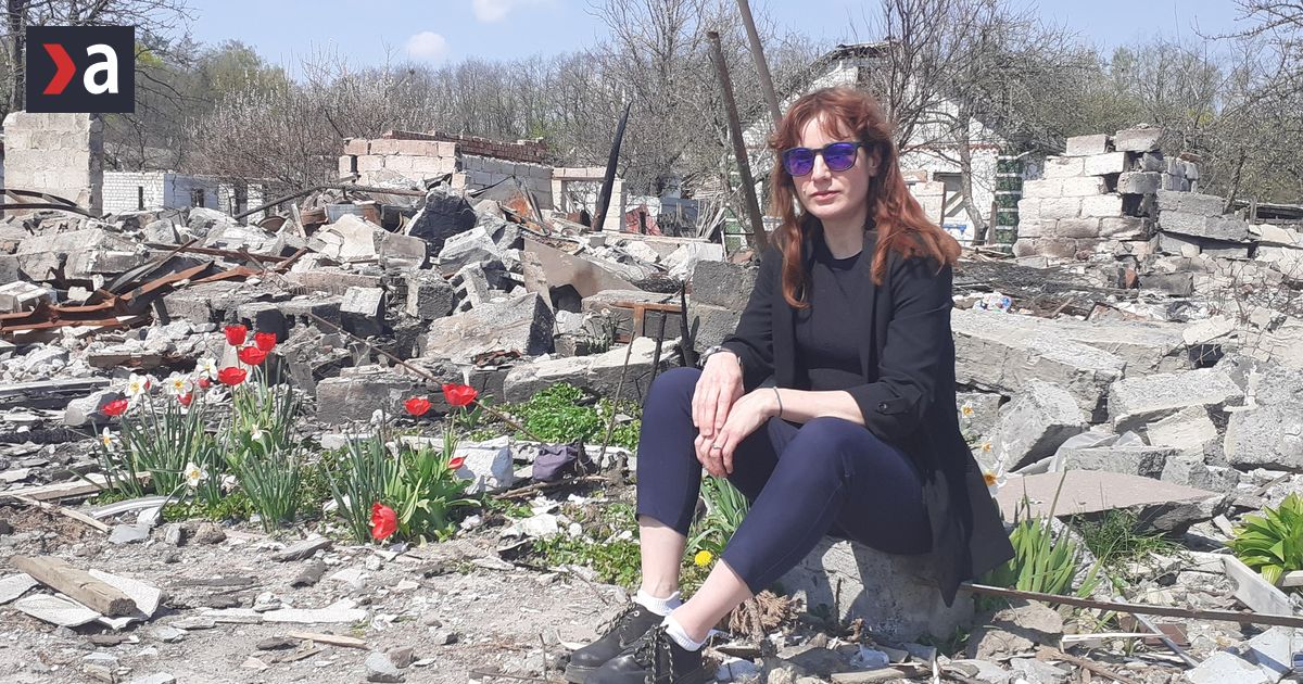Niektori Mariupolcania demonstrativne zahodili kluce od bytov Iny si ich ponechavaju ako symbol nadeje ze sa raz vratia domov rozhovor