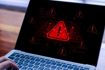 Pozor na to co stahujete hackeri sa zameriavaju na macOS aj Windows a zaujimaju ich vase hesla