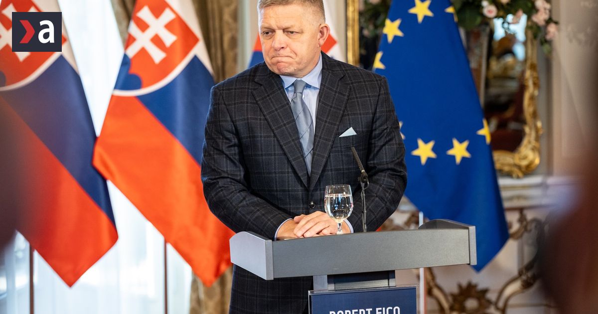 Robert Fico vedie svoju najhorsiu vladu Nema pravo hodnotit inych komentar Petra Weissa