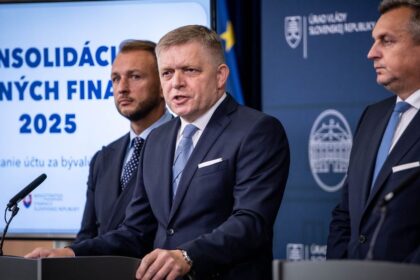 Sme experimentalnym laboratoriom eurozony Zasadne zmeny sa u nas realizuju rychlo a neodborne transakcna dan je toho dokazom tvrdia firmy