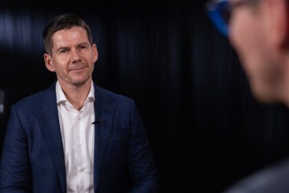 Stefan Hamran Smer sa snai zbavi nstupcu Roberta Fica obaloby Utok na sdy sa u zaal rozhovor