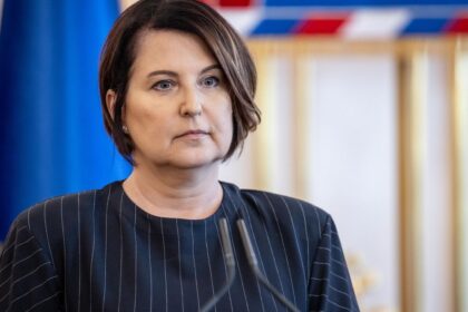 Sudna rada odsudila utoky na sudcov vratane Roberta Fica a Roberta Kalinaka
