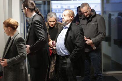 Syn Stefana Harabina sa chce postavit pred sud ktory jeho otec oznamil ako hitlerovsky Verim ze budem prinosom tvrdi