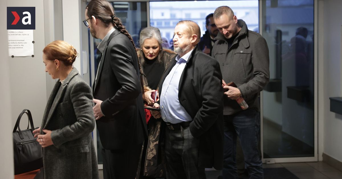 Syn Stefana Harabina sa chce postavit pred sud ktory jeho otec oznamil ako hitlerovsky Verim ze budem prinosom tvrdi