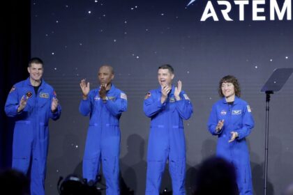 sklamanie tesne pred startom nasa zrusila februarovy let k mesiacu kvoli vaznym problemom