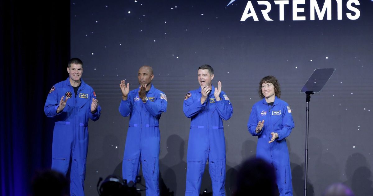 sklamanie tesne pred startom nasa zrusila februarovy let k mesiacu kvoli vaznym problemom