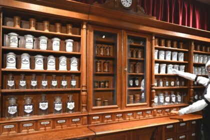 v Kosiciach bola otvorena Lekaren U Bozieho oka s viac ako 200 rocny zariadenim