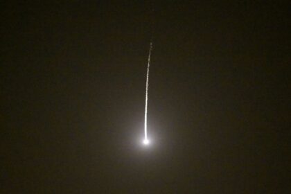 Chamenei je mrtvy Nech zije Chamenei nazor Victora Breinera
