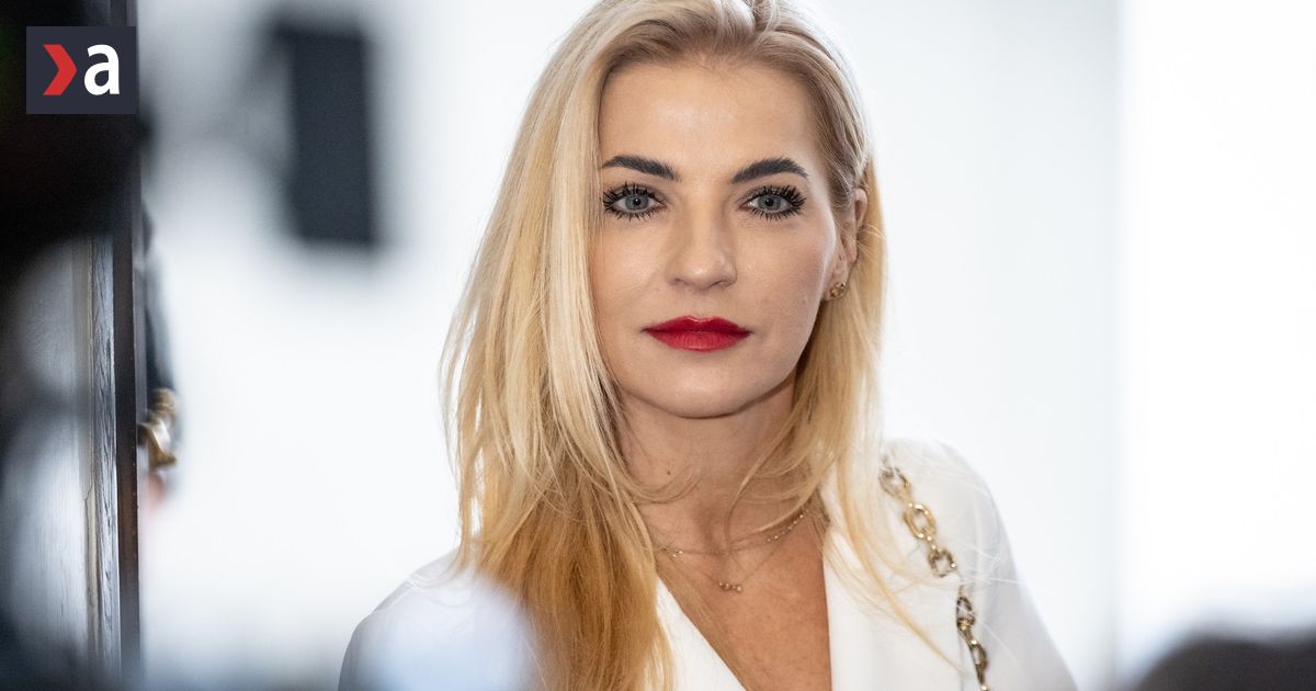 Emotivne prejavy v priamom prenose Co povedali Slovaci pocas Ceskych levov Varovali pred koncom kultury