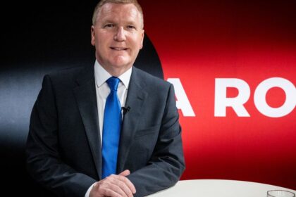 Eurokomisar po stretnuti s Robertom Ficom Dodrzanie pravidiel EU zabezpecime aj na Slovensku