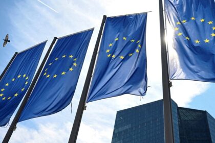 Financna infrastruktura ma geopoliticke nasledky Europa sa nechce spoliehat na ostatnych nazor Piera Cipolloneho