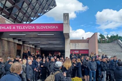 Hromadne prepustanie v STVR Odbory uz komunikuju s ludmi ktori maju v televizii skoncit